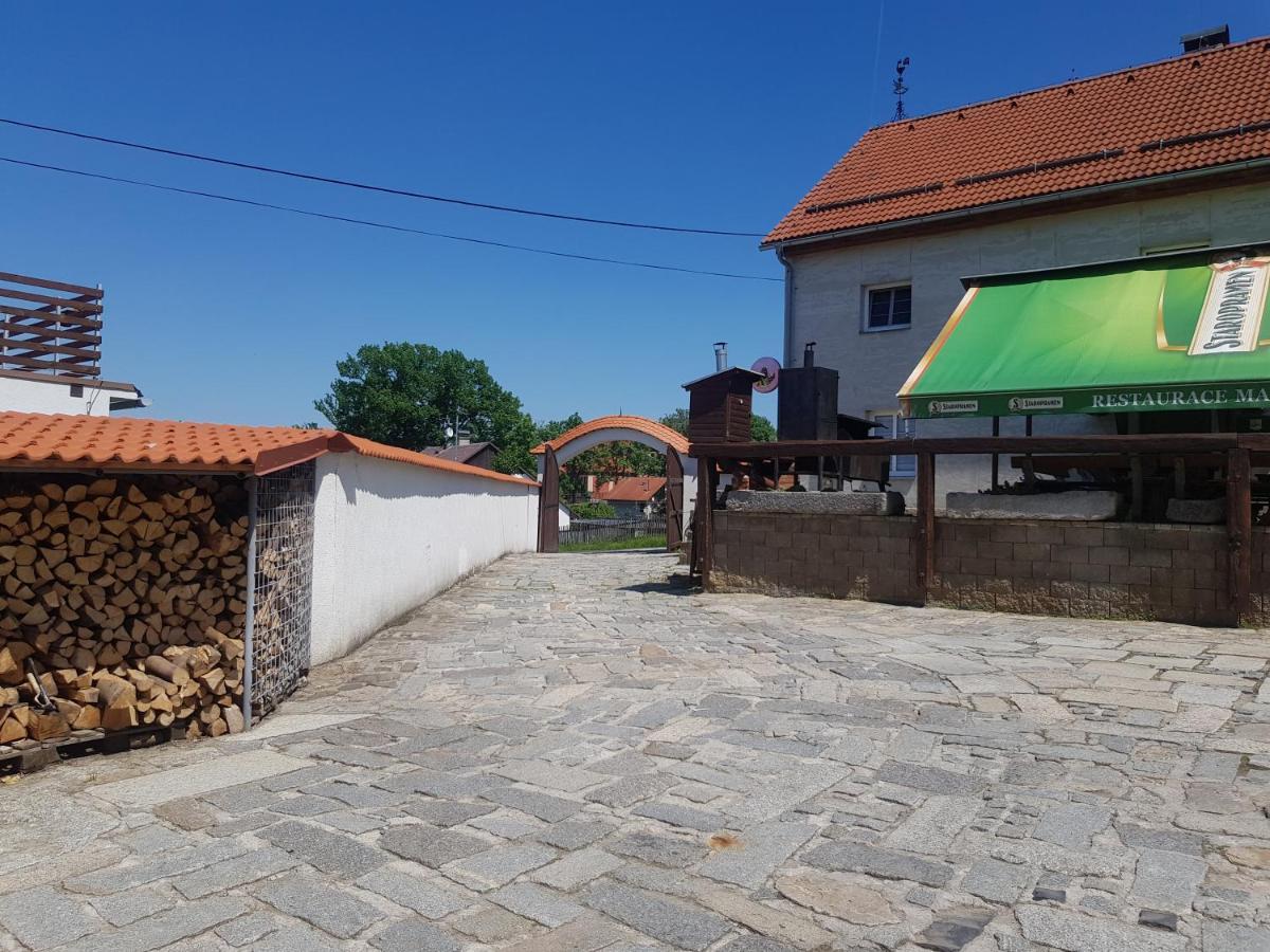 Penzion Na Statku Brezova Brezova  Kültér fotó